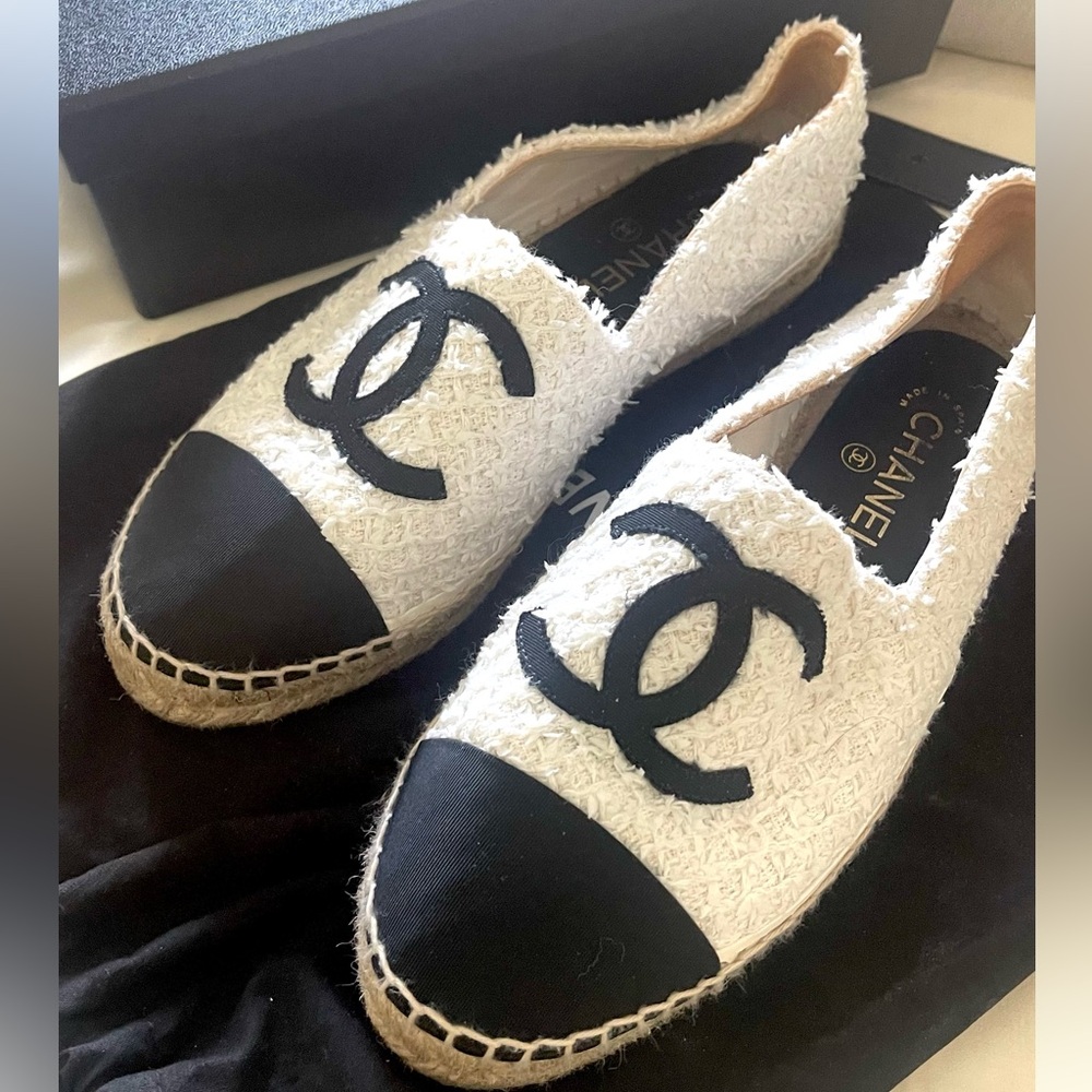 Chanel Espadrille Cotton Tweed Grosgrain White Black Size 40